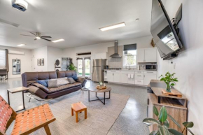 Pasco Studio Vacation Rental with Private Patio!